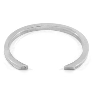 Cason Square Maxi Wayfarer Silver Bangle