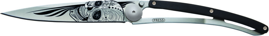 Deejo 37g, Ebony Wood / Latino Skull