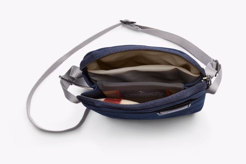Bellroy - CITY POUCH (navy)
