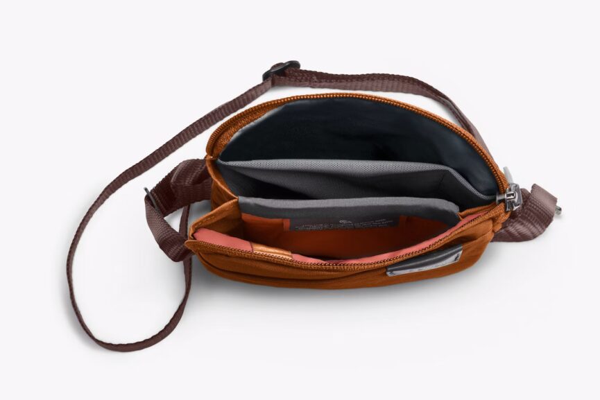 Bellroy - CITY POUCH (bronze)