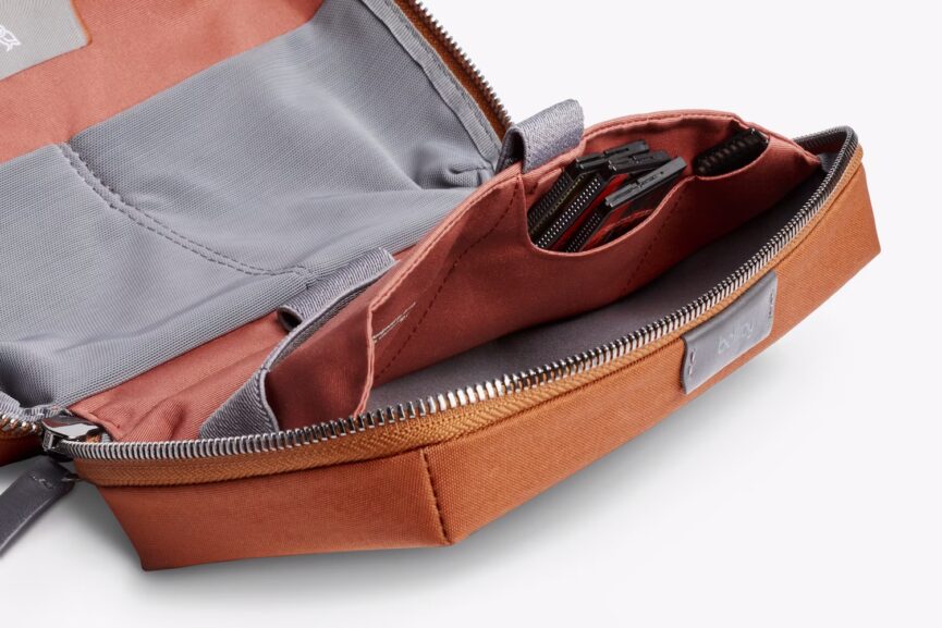 Tech Kit (bronze)- Bellroy