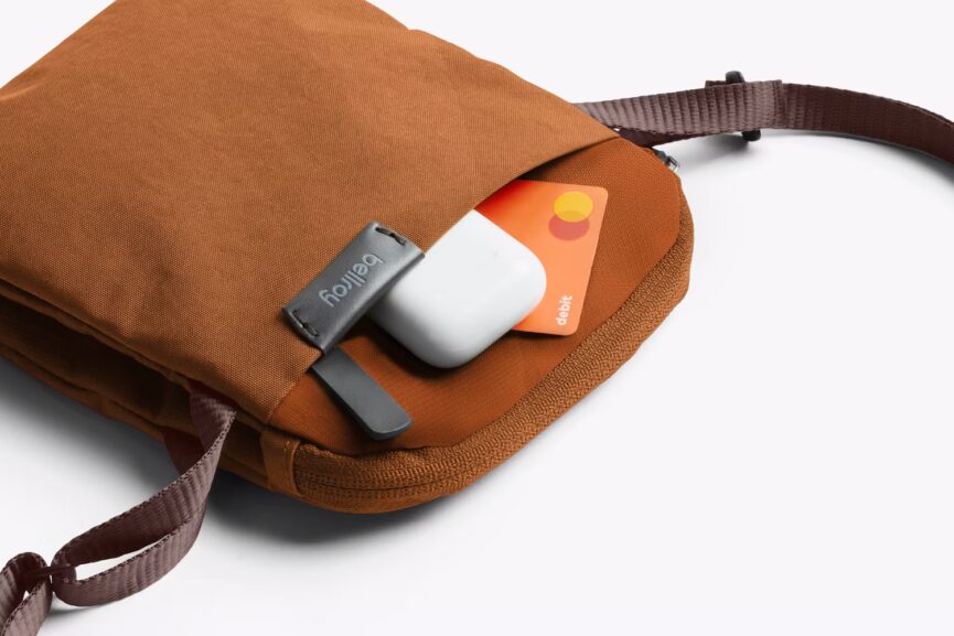 Bellroy - CITY POUCH (bronze)