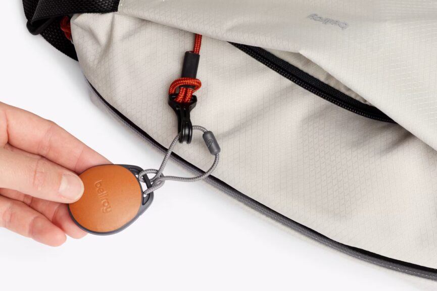 Bellroy - LEATHER CASE FOR AIRTAG (terracotta)
