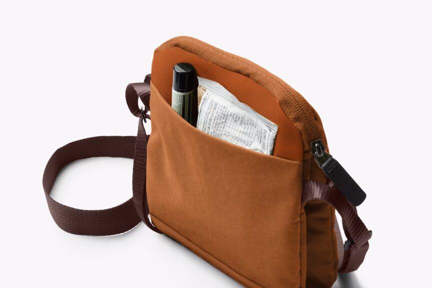Bellroy - CITY POUCH (bronze)