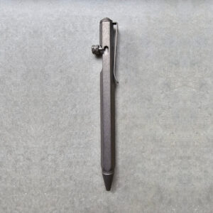 Tactical Titanium Alloy Pen With Glass Breaker and Clip
