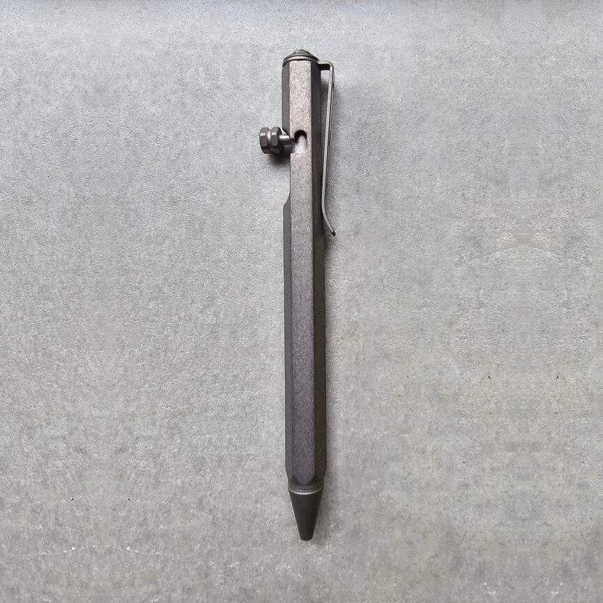 Tactical Titanium Alloy Pen With Glass Breaker and Clip