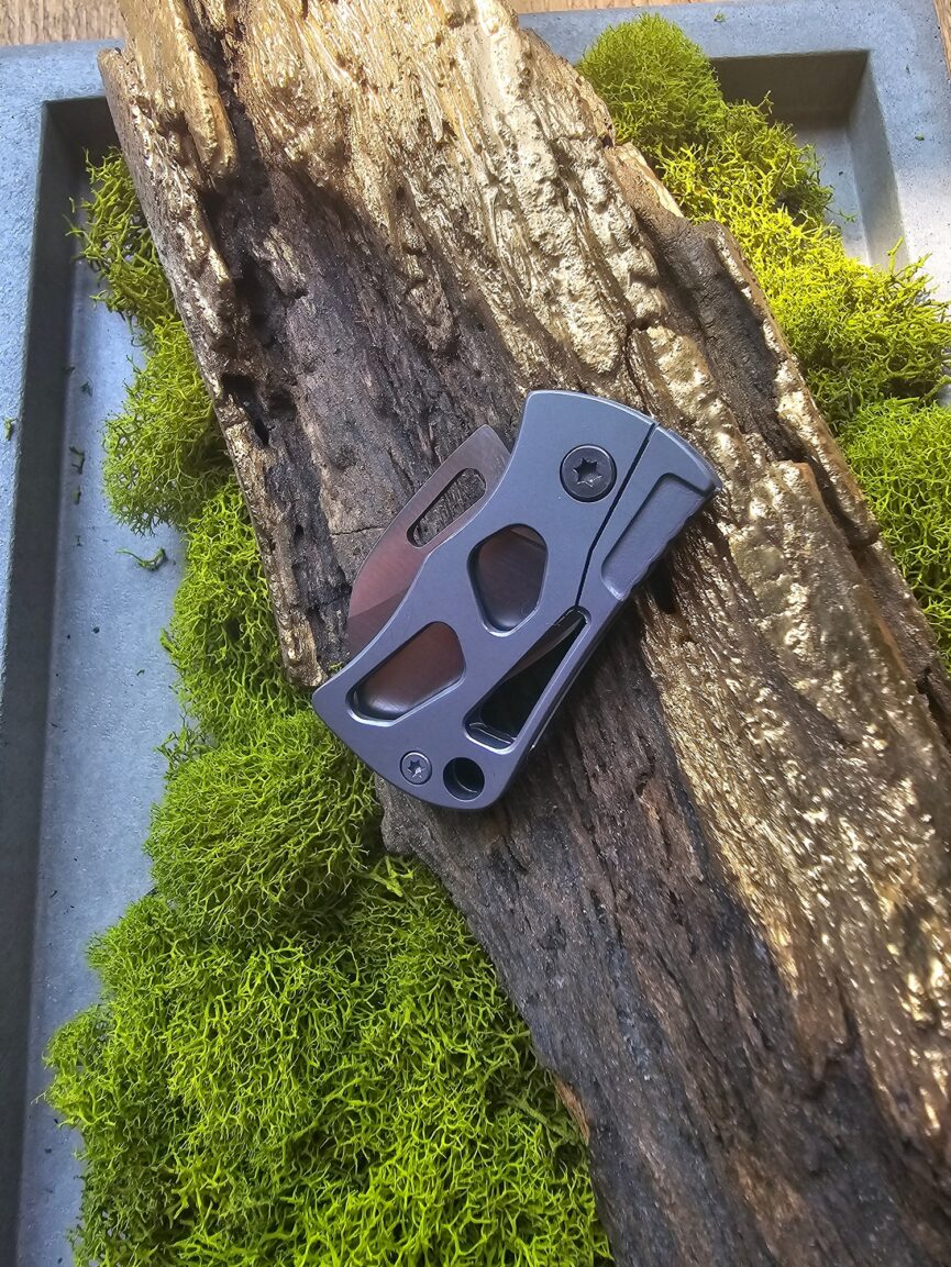 High Hardness D2 Handle Folding Knife Stainless Steel Mini EDC Pocket Knife