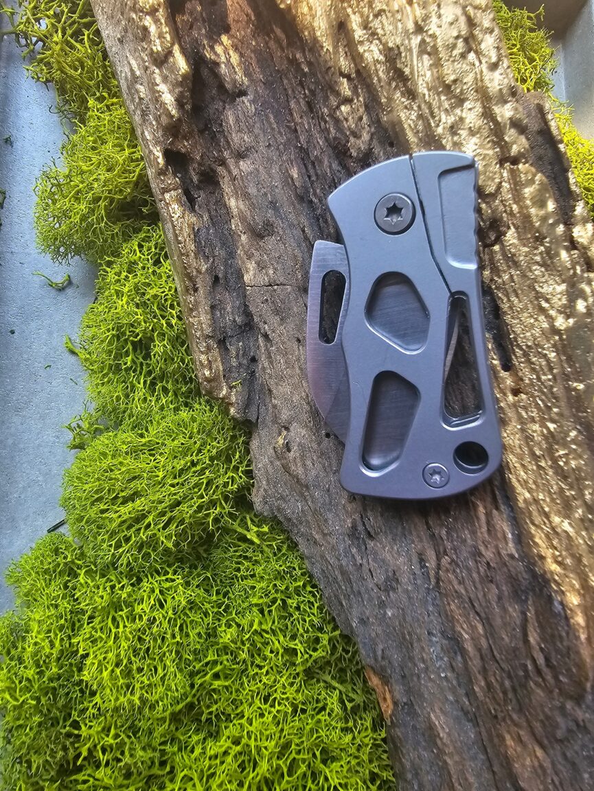 High Hardness D2 Handle Folding Knife Stainless Steel Mini EDC Pocket Knife