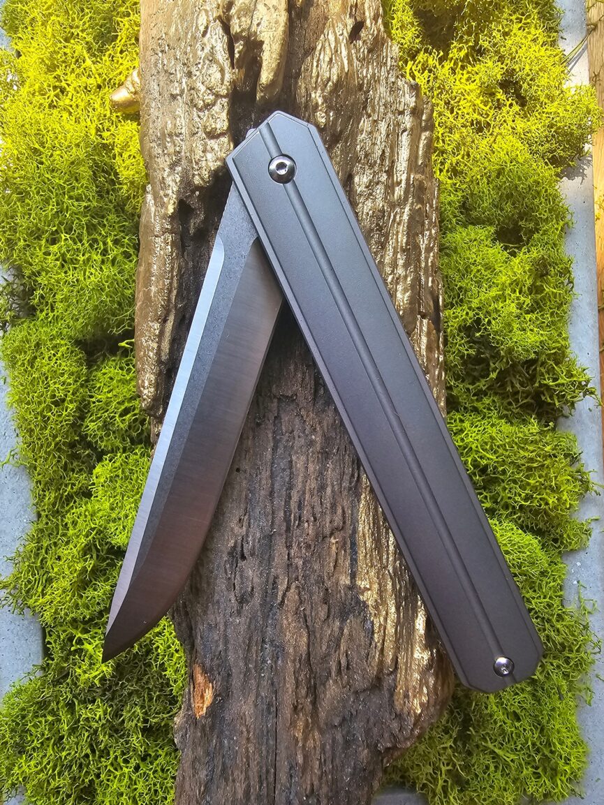 Folding SlimEdge Knife with Titanium Handle and D2 Blade