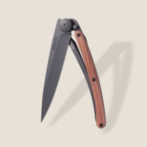 Deejo 37g, Coral  Wood (Black)